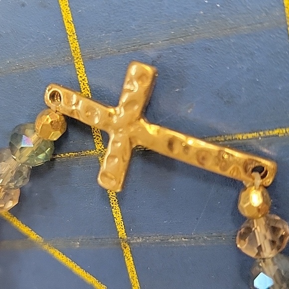 Cross Multi Color Beaded Stretch Bracelet w Gold Tone 6" Bracelet - Picture 2 of 3